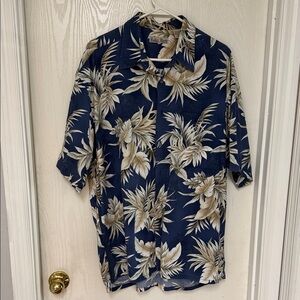 Hollis river Men's Blue Tropical Leaf Shirt